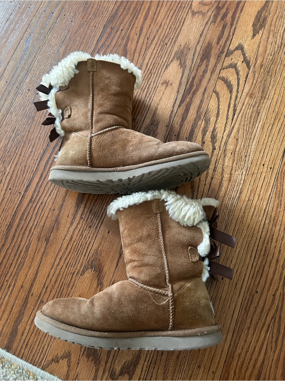 UGG Chestnut Suede Shearling Bow Back Winter Boots